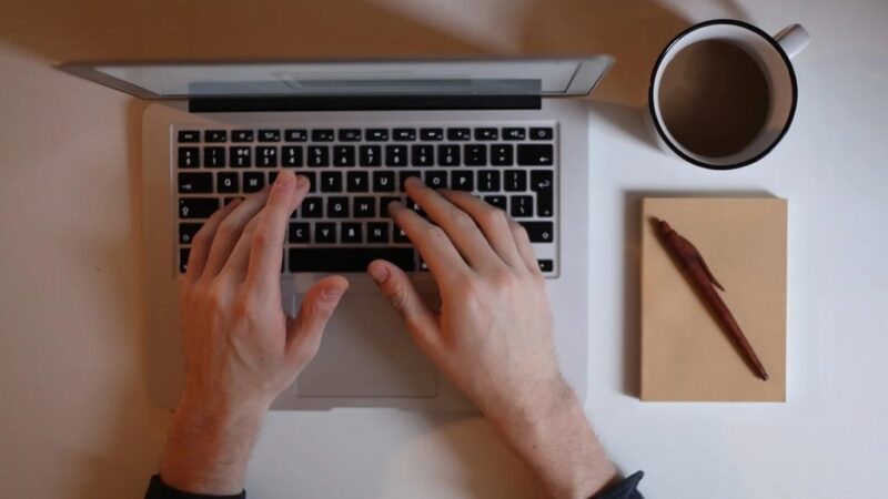 Tester un assistant AI : méthode simple et efficace